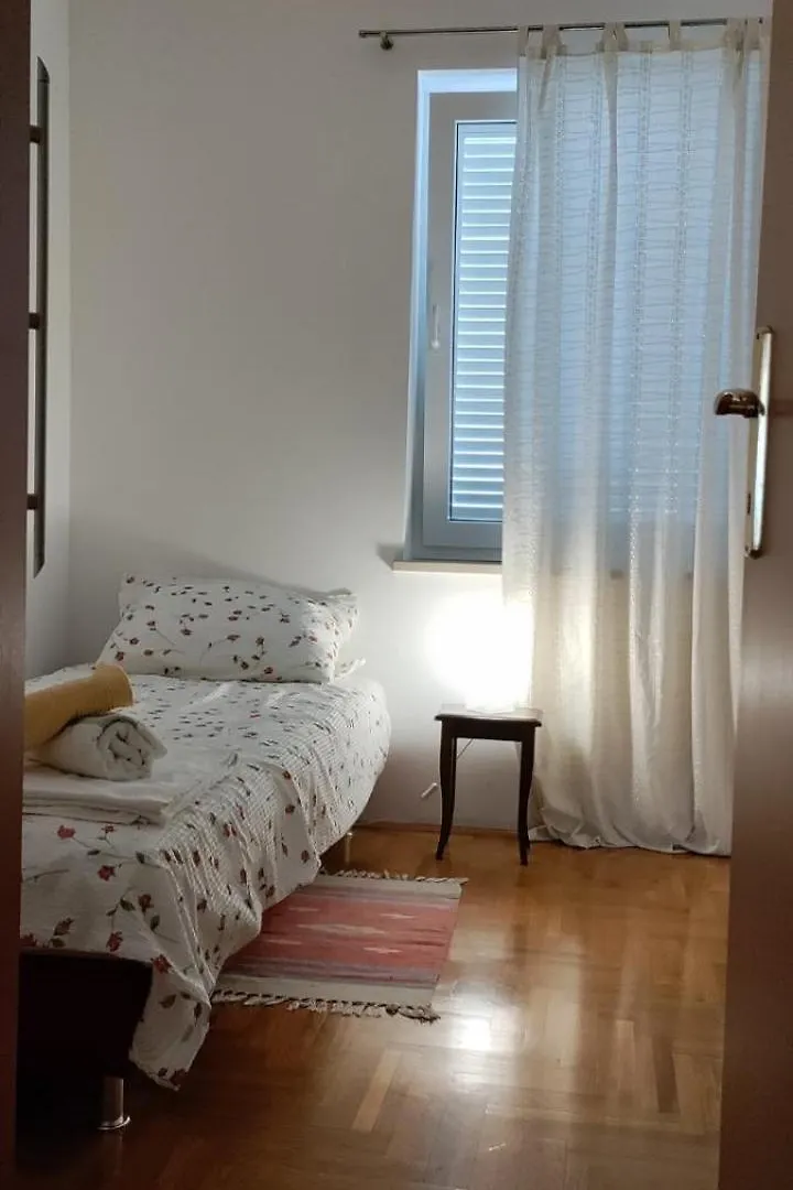 Apartman Kalamar Crikvenica 0*,  Croatia